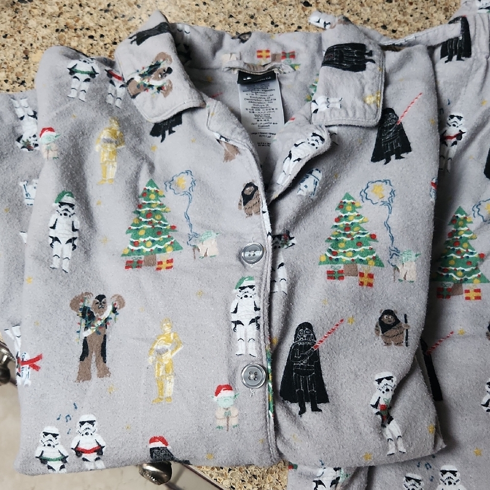 Pottery Barn Star Wars Festive Gray Adult Pajama Set